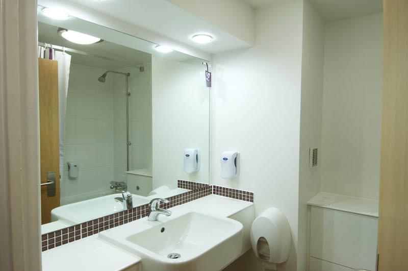 Premier Inn Maidstone Bagian luar foto